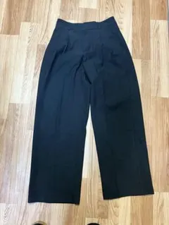 GU タックワイドスラックス ブラック