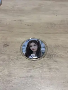 TWICE サナ　haute couture 缶バッチ