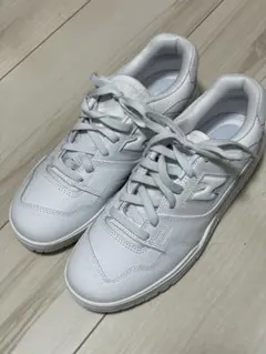 ニューバランス　ホワイトレザースニーカー　BB550WWW