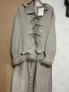 サマンサモスモス×kazumiコラボ ブラウス＆スカート&ベストの3点set