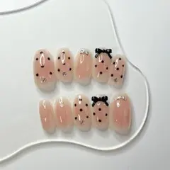 【C0040】ネイルチップ ベージュ ピンク ドット ブラック リボン 可愛い