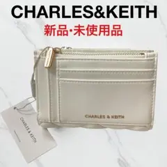 ★CHARLES & KEITH★ジェマキルト★二つ折り財布 【新品・未使用品】