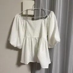 オフショルダー トップス ホワイト