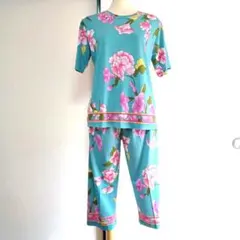 パジャマ　レオナール風ターコイズに大輪の花々柄・丸首半袖７分パンツLサイズ 14