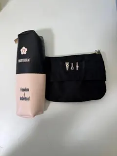 MARY QUANT ペンケース & ポーチ