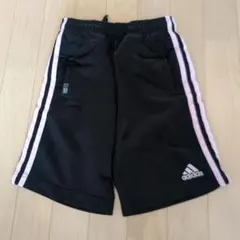 adidas ジャージ（半ズボン140cm 黒　ピンクライン
