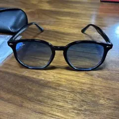 Ray-Ban RB 4306