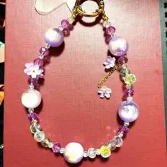紫系ビーズ花モチーフストラップ