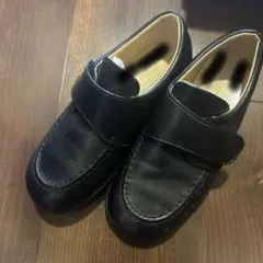 ファミリア　黒のレザー フォーマルシューズ