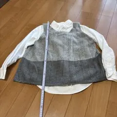 グレー ニットベスト