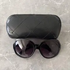 CHANEL サングラス マトラッセ調ケース付きのサムネイル