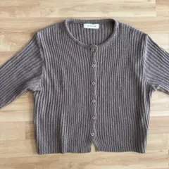 ユヌマンション ピンクグレージュ ショート丈リブカーディガンのサムネイル