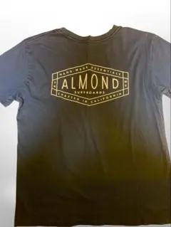 ALMOND アーモンド　バックプリント Tシャツ ネイビーのサムネイル
