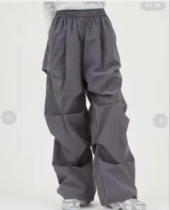 emmi ランダムタックナイロンワークパンツ グレーのサムネイル