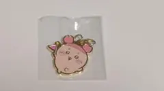〇ちいかわ カニちゃん 古本屋 ちいかわパーク入場得点メタルチャーム