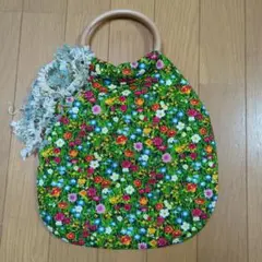 花柄エッグバッグひらひら付き♪木製ハンドルハンドバッグ
