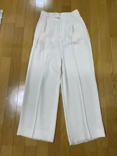 6 beauty&youth ホワイト　パンツ