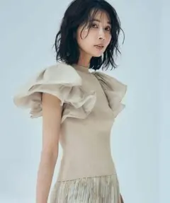 FRAY I.D ラッフルスリーブニットプルオーバー