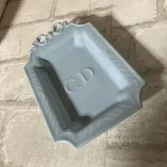 Item thumbnail for item fe664e61-ed42-4d06-aae2-53b92f04317e