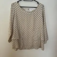 【お値下げ】grove ビジュー付ドットブラウス　7分袖　M ベージュ