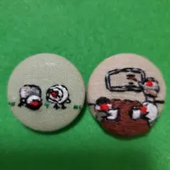 文鳥の刺繍ブローチ 2個セット