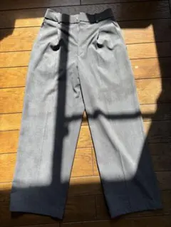 UNIQLO グレー スラックス サイズ5 パンツ