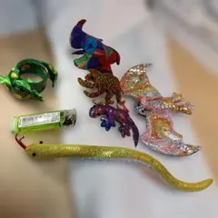 170.カラフルな動物フィギュアセット.ヘビ、カエル、クモ、サイ、コウモリ、