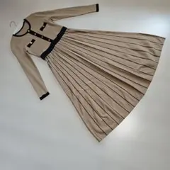 グレースコンチネンタルdiagramベージュ 長袖ニットワンピ サイズ36