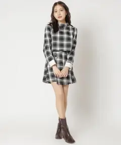 REDYAZEL　チェックハイネックコンパクトブラウス 　セットアップ