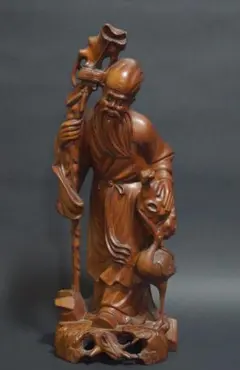 三国志の武将 (財運の神)関羽の木彫の彫刻 - メルカリ