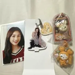 TWICE ジヒョ アクスタチャーム、トレカ 4点セット