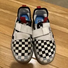 Item thumbnail for item 2b5e2937-48f8-4f42-b76d-fa4bcfb0cbc7