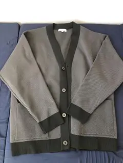 ブラック カーディガン