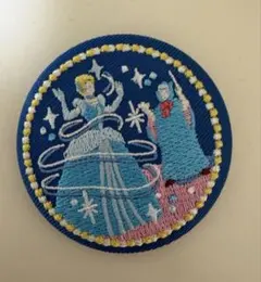 Disney シンデレラ 刺繍 缶バッジのサムネイル