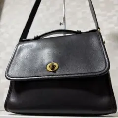 オールドコーチ　ショルダーバッグ　2way ブラック　レザー　ターンロック　古着のサムネイル