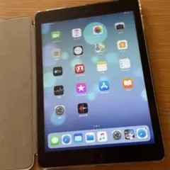iPad Air シルバー 16GB 花柄カバー付き