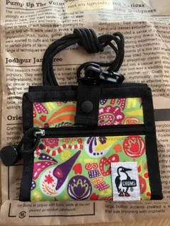 CHUMS カラフルプリント 折り財布