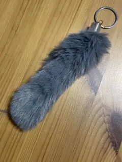 Y2K しっぽ　ギャル　平成　グレー ファー キーホルダー