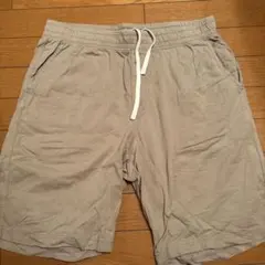ベージュ ショートパンツ ドローストリング付き