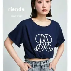 rienda ロゴ刺繍 半袖Tシャツ ネイビー