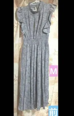 美品　アストリアオディール　オパール花柄フレンチスリーブワンピース　グレー