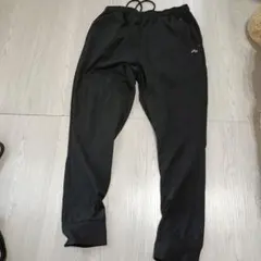 ブラック　パンツ 　ウエストゴム付き