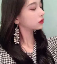 Item thumbnail for item 17ace2e0-efb8-4ff4-b08e-bff215859823