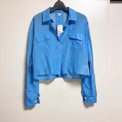 新品 ☆ forever21 クロップド 背中あき&透け感 シャツ ブルー