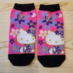 美品☆ハローキティ　靴下　22 ～24cm