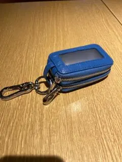 青い合成皮革キーケース