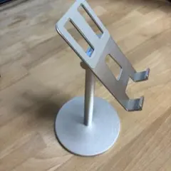 アルミニウム製スマホスタンド シルバー