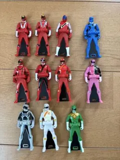 仮面ライダー・戦隊ヒーローフィギュアまとめ売り（バラ売り、値段交渉可） 2026年最新】戦隊ヒーロー まとめ売りの人気アイテム - メルカリ
