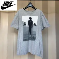 着画ありNIKE グラフィックtシャツ　XLサイズ
