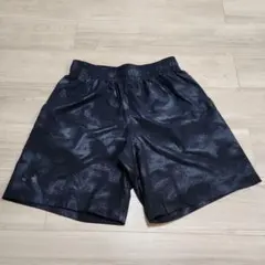 Under Armour ブラックカモフラ　ショートパンツ　L